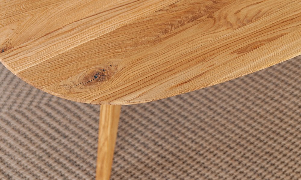 Couchtisch aus Massivholz