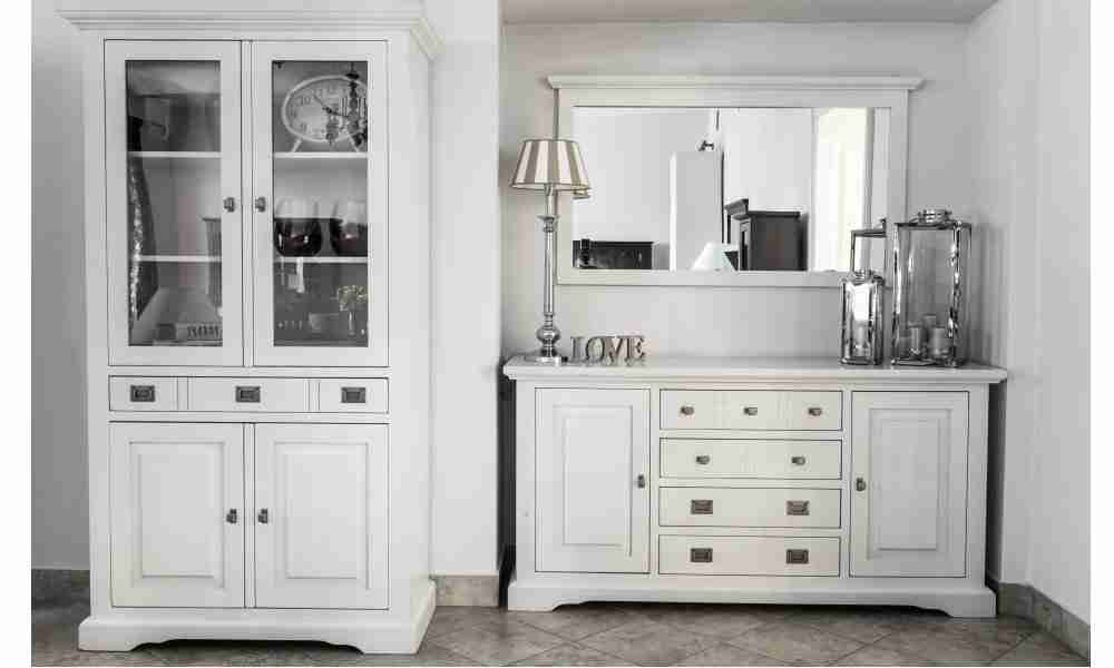 Vitrine aus massiver Birke, Vitrine aus Massivholz