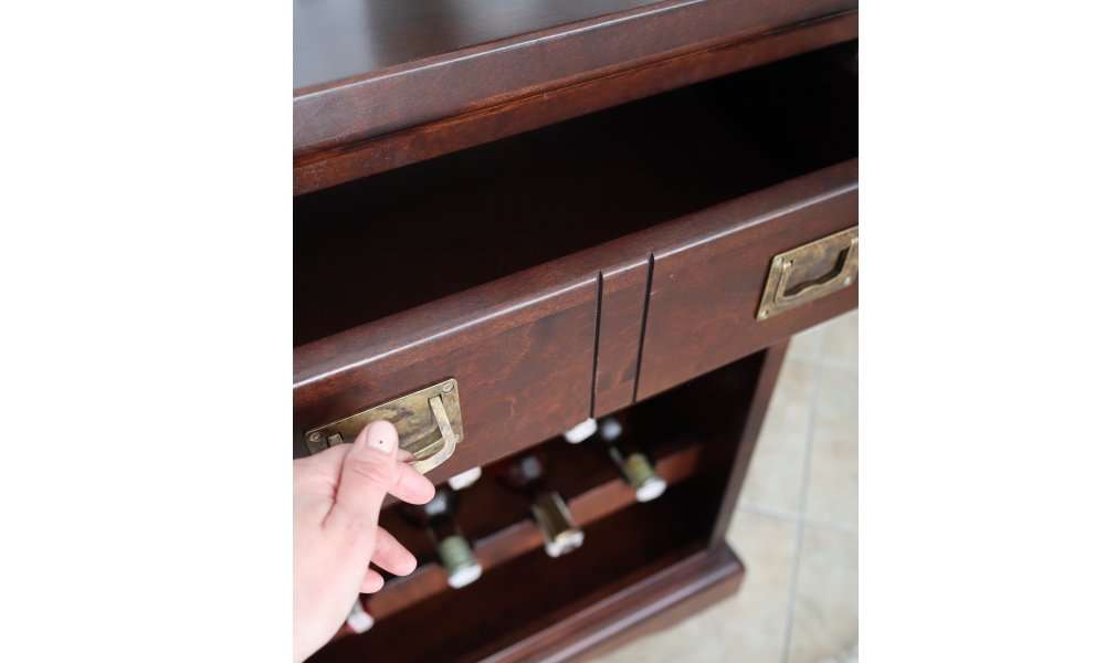 Weinregal aus Massivholz