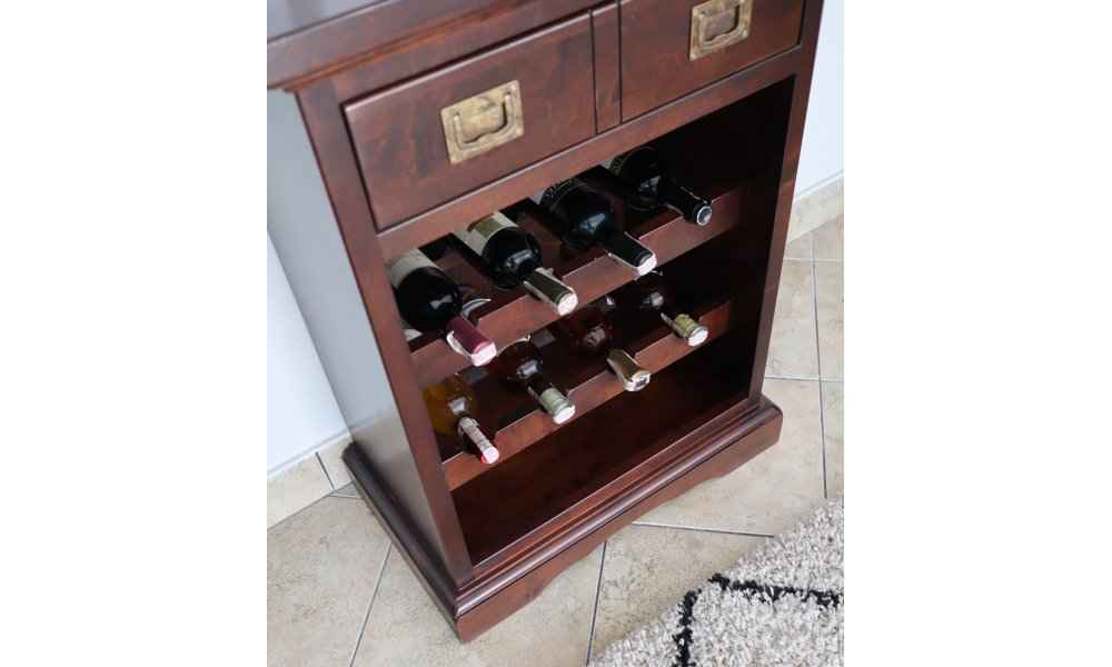 Weinregal aus Massivholz