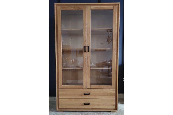 Vitrine aus massiver Eiche