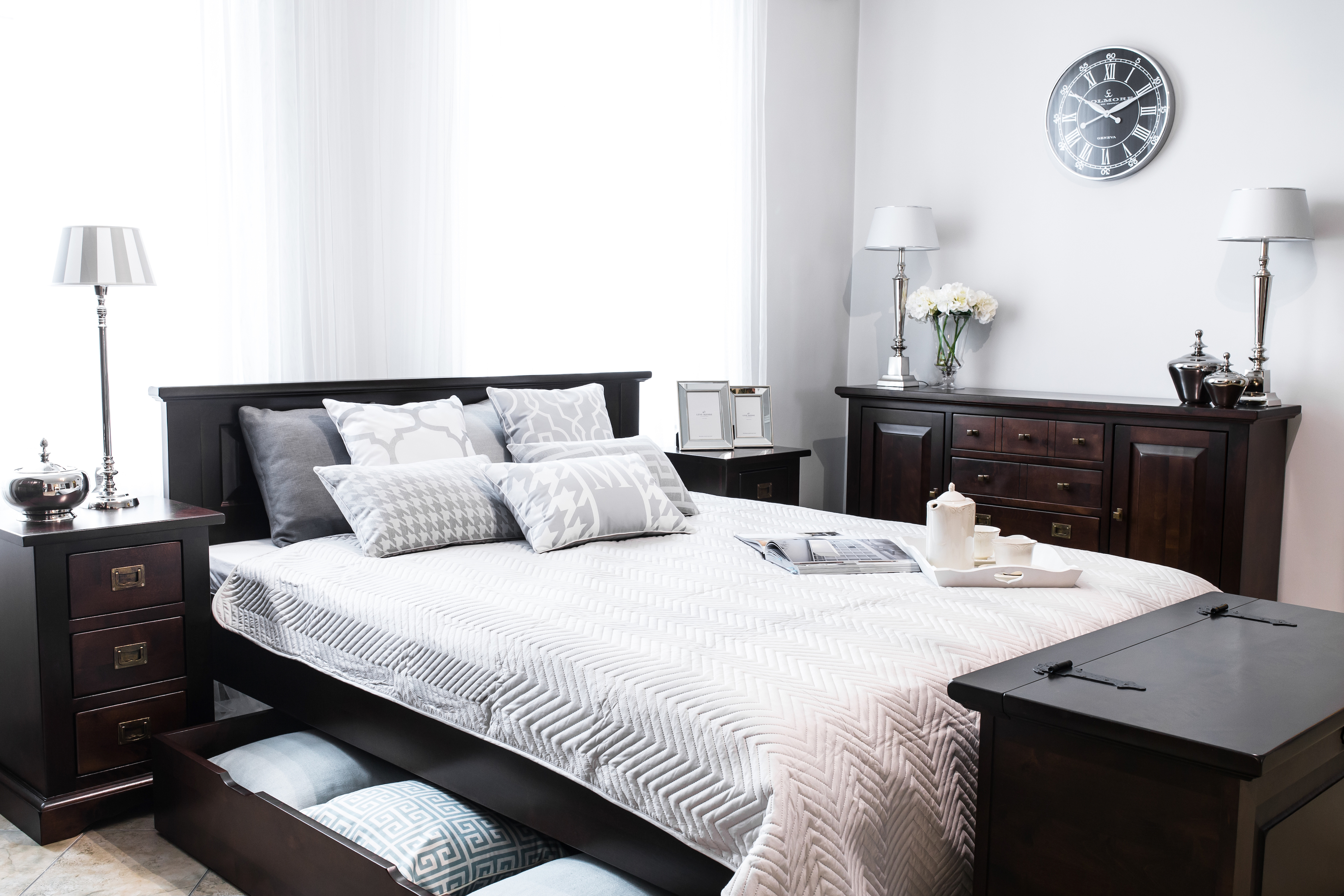 Bett aus massiver Birke, Massivholzbett