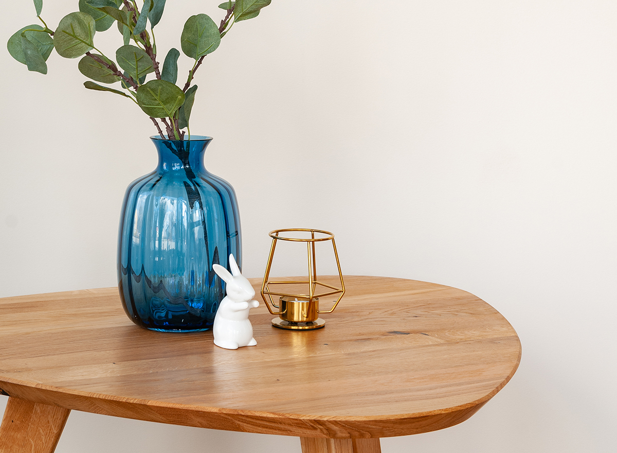 Couchtisch aus Massivholz