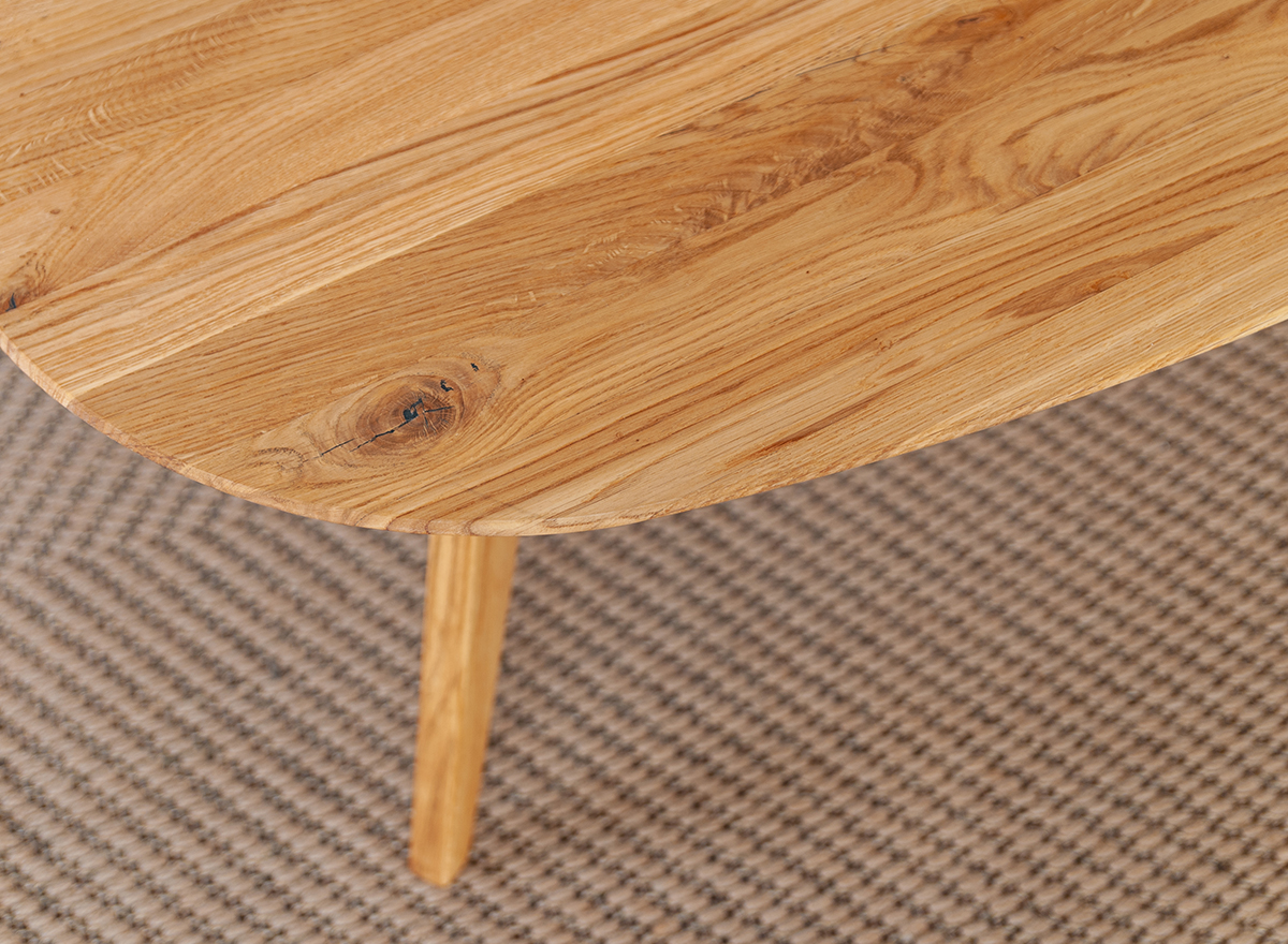 Couchtisch aus Massivholz