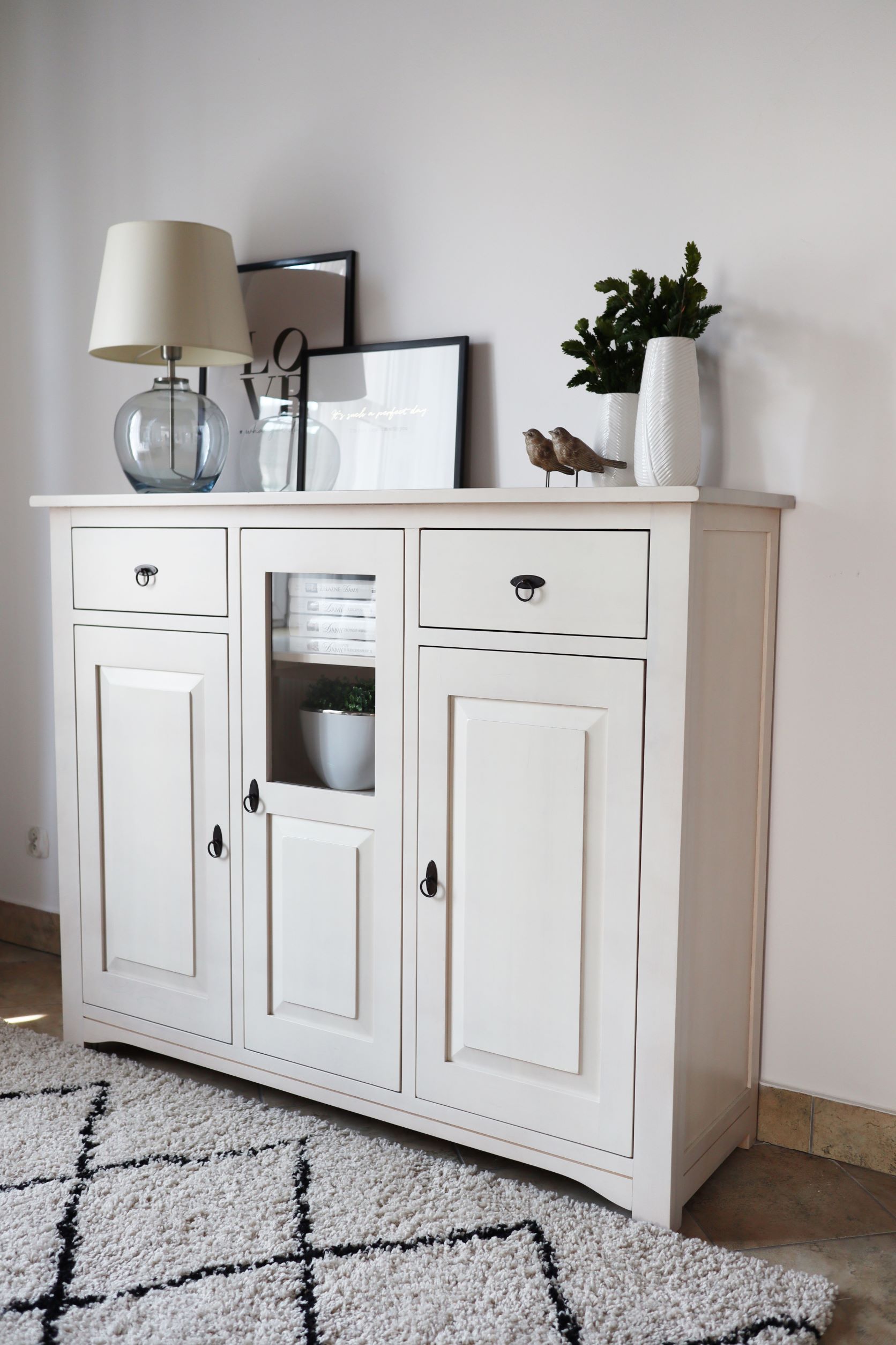 Highboard aus Massivholz