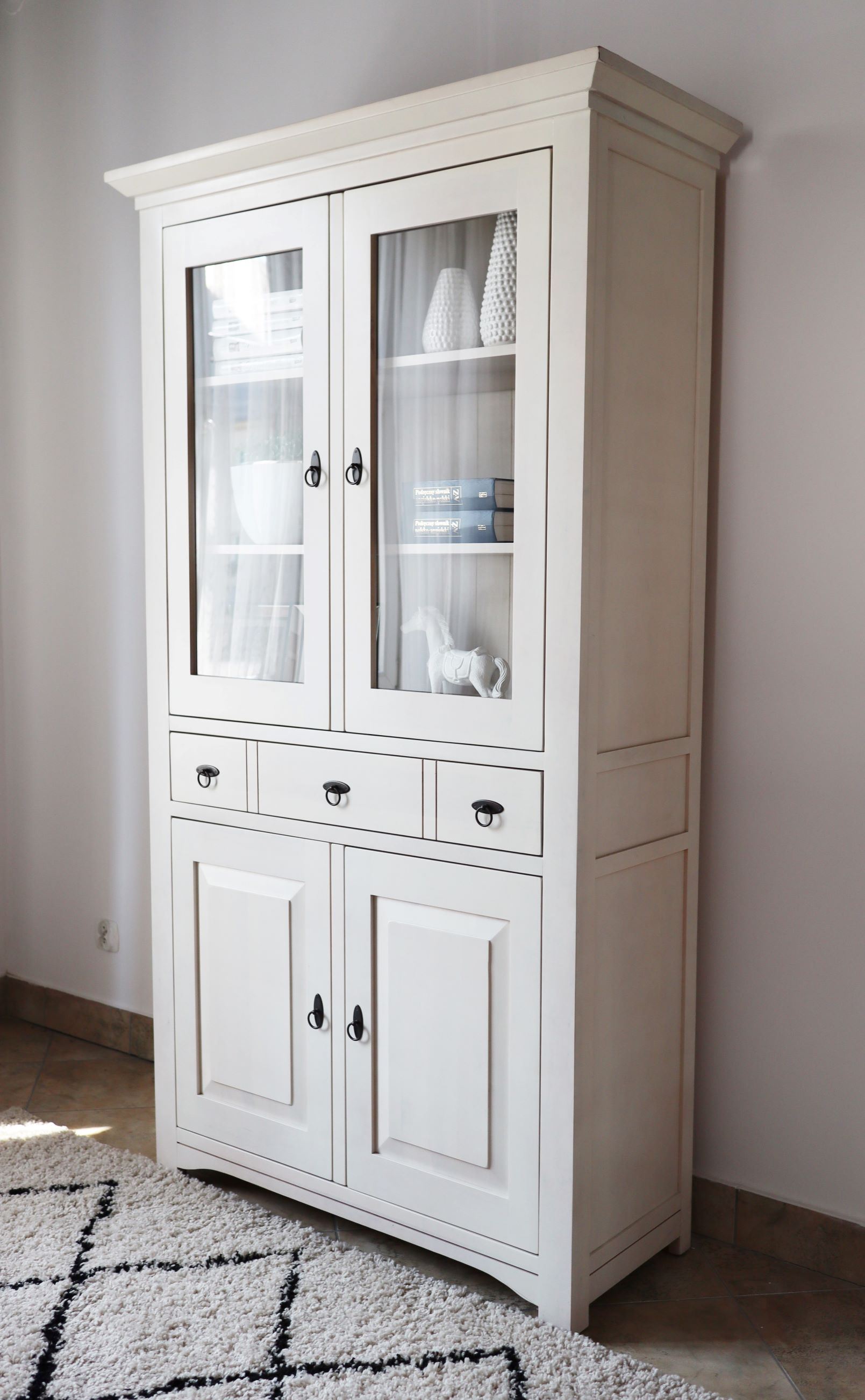 Solid wood cabinet